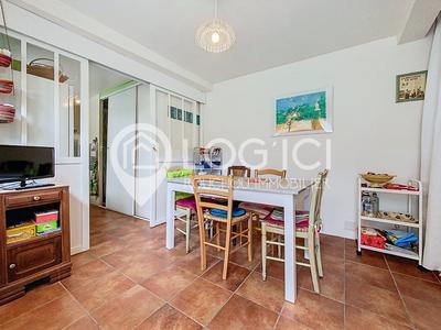 Maison - 165 m² - 6 pièces