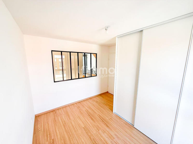 Loft - 121 m² - 5 pièces