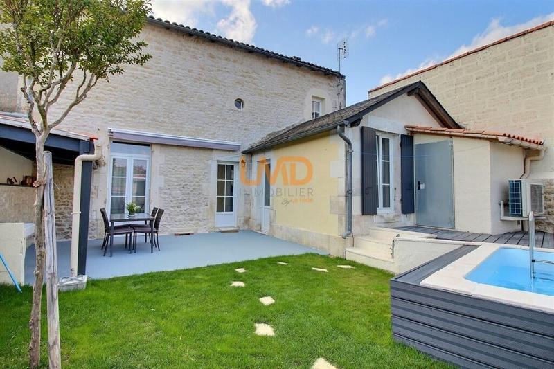 Maison en pierre - 102 m² - 5 pièces