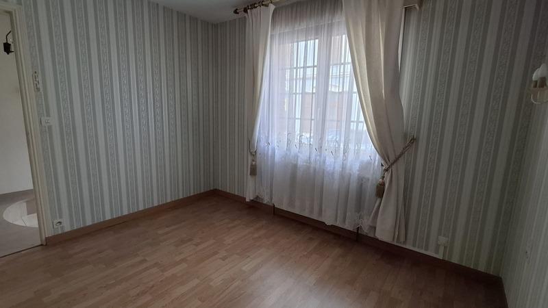 Maison - 96 m² - 5 pièces