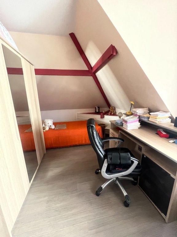 Maison - 151 m² - 7 pièces