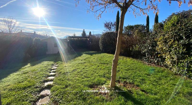 Maison - 94 m² - 5 pièces