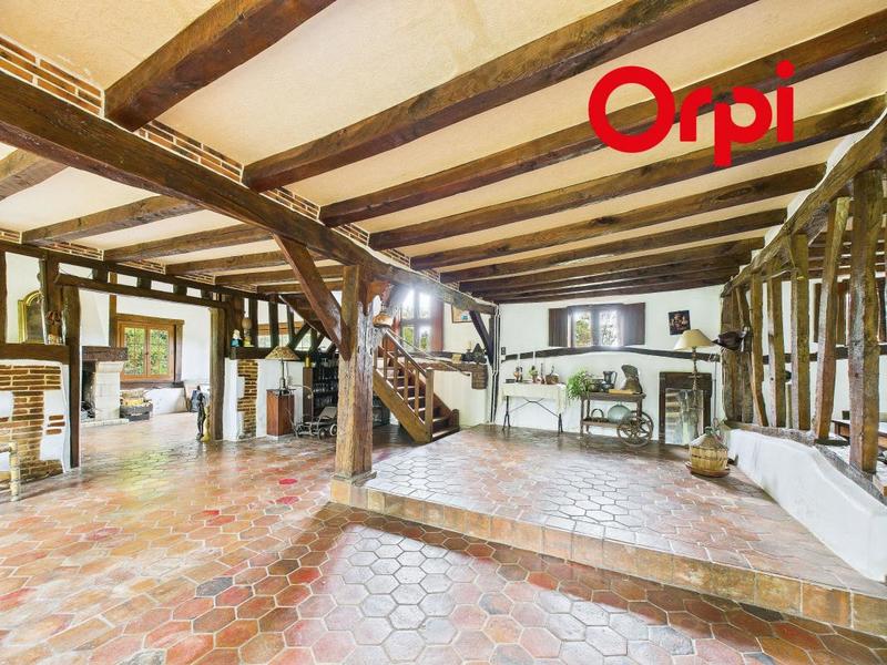 Maison - 260 m² - 8 pièces