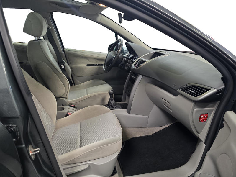 Peugeot 207 - 1.6 HDi 90 Cv Executive Pack