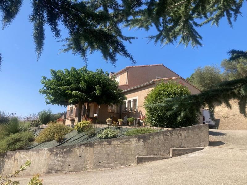 Villa - 140 m² - 7 pièces