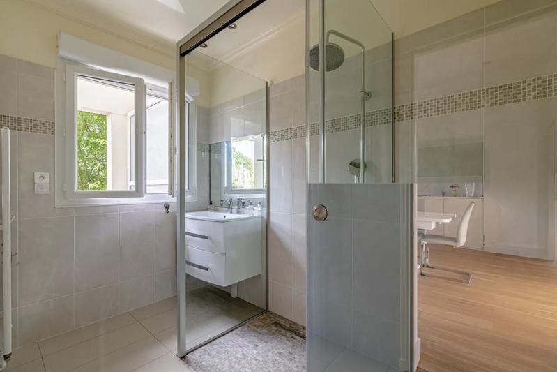 Maison - 200 m² - 7 pièces