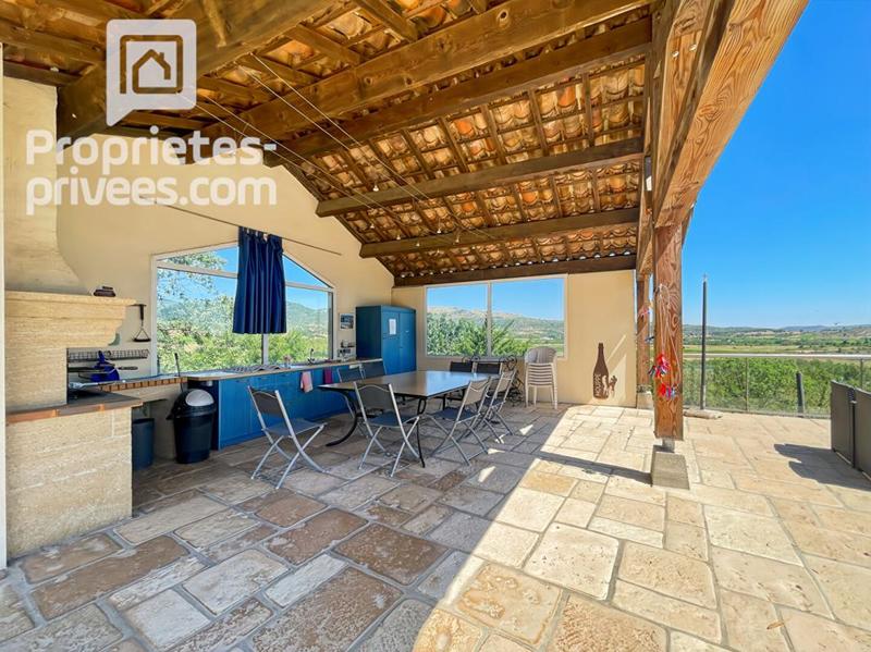 Maison - 320 m² - 9 pièces