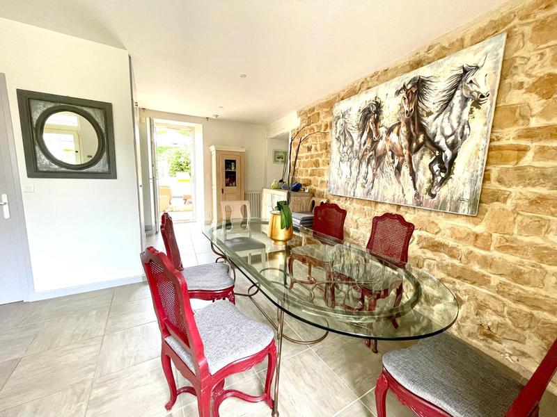 Maison ancienne - 235 m² - 11 pièces