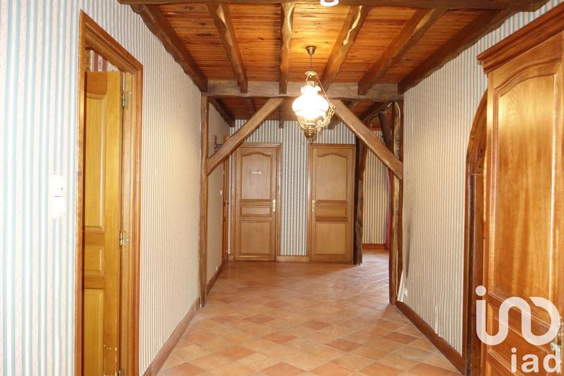 Maison - 220 m² - 6 pièces