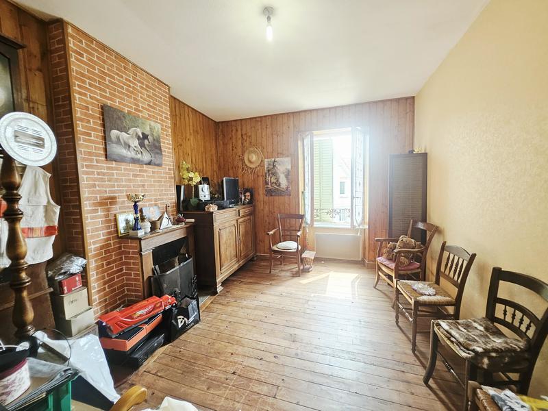 Maison - 241 m² - 6 pièces