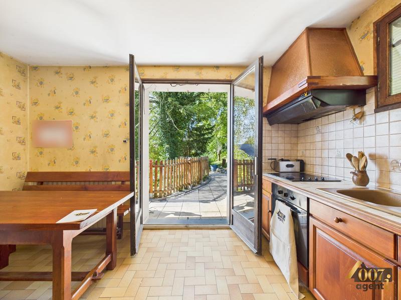 Maison - 104 m² - 4 pièces