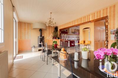 Maison - 134 m² - 8 pièces