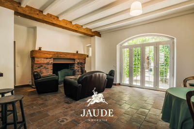 Maison - 200 m² - 8 pièces