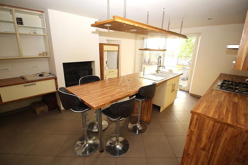 Maison - 170 m² - 7 pièces