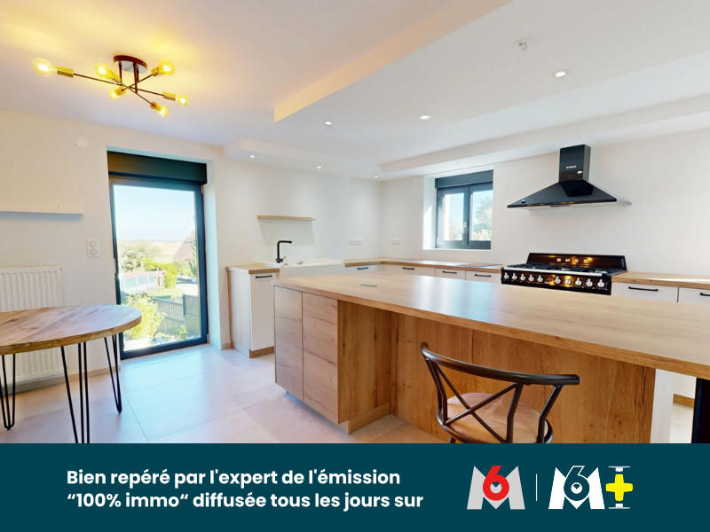 Maison - 239 m² - 6 pièces