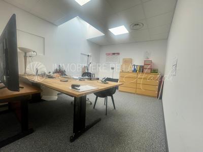 Local commercial - 342 m² - 5 pièces