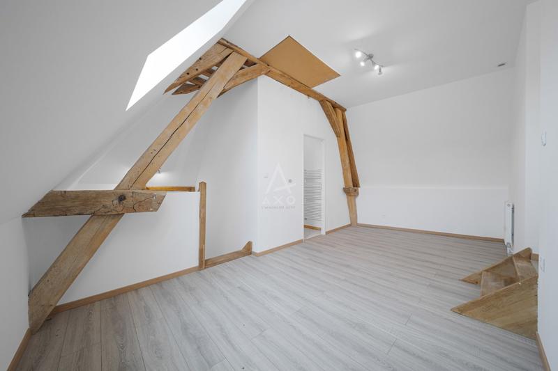 Maison - 222 m² - 9 pièces