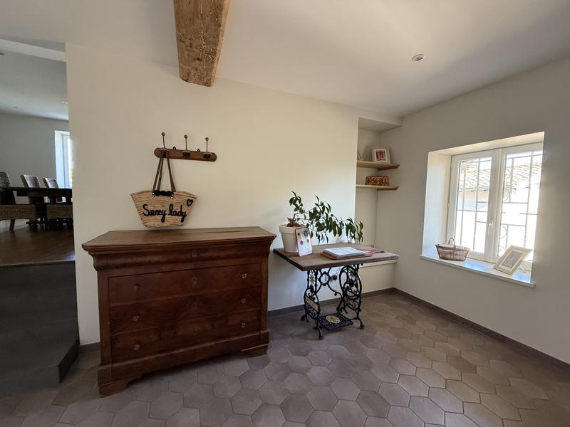 Maison - 352 m² - 8 pièces