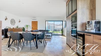 Maison - 198 m² - 5 pièces