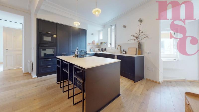 Appartement - 116 m² - 6 pièces