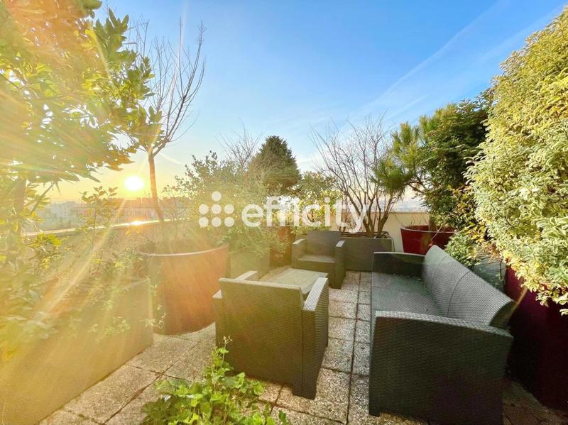 Appartement - 110 m² - 4 pièces