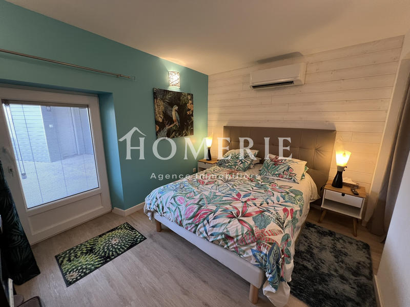 Maison - 232 m² - 7 pièces