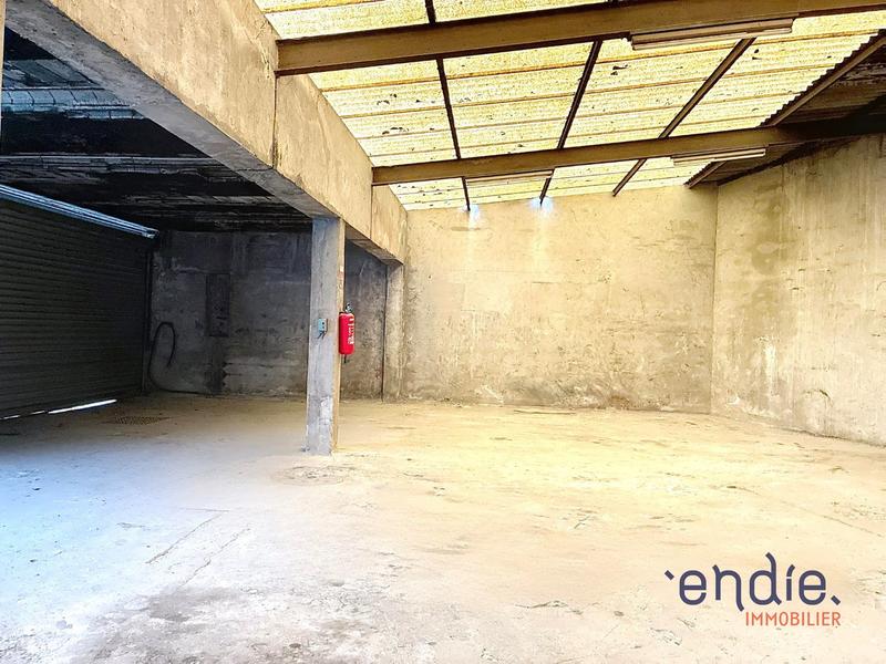 Local d'activités - 107 m² - 1 pièce