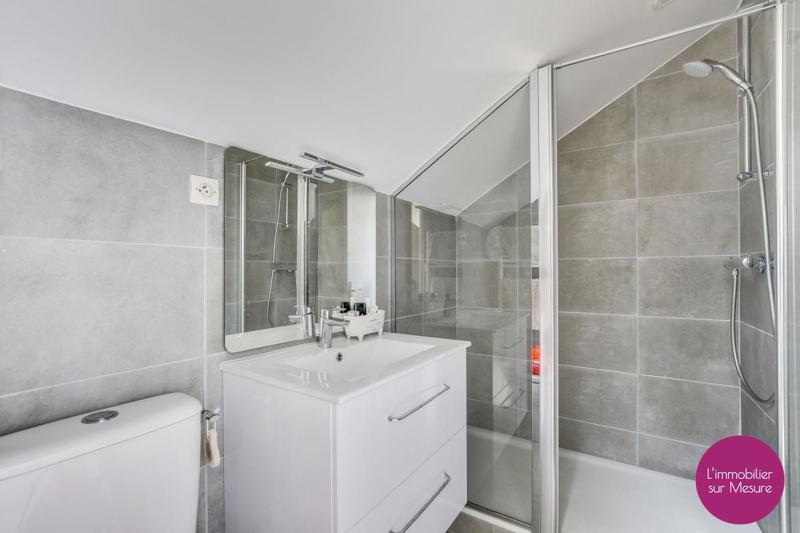 Villa - 260 m² - 9 pièces