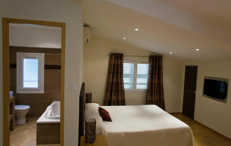 Fonds de commerce - 663 m²