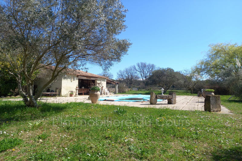 Propriété - 115 m² - 4 pièces