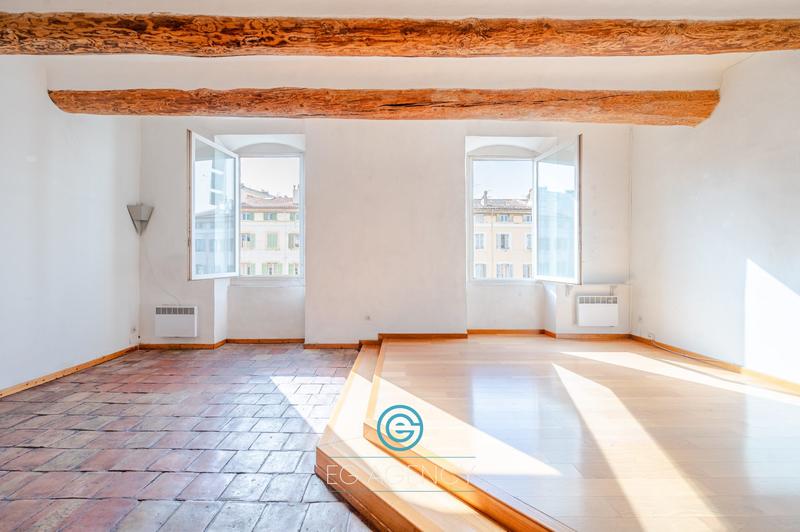 Appartement - 101 m² - 3 pièces