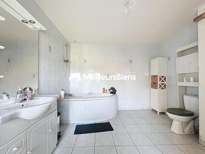 Maison - 167 m² - 5 pièces