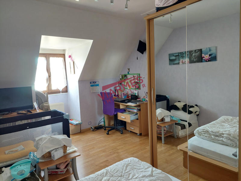 Maison - 90 m² - 5 pièces