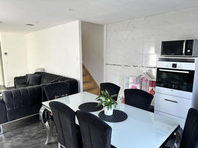 Maison - 88 m² - 5 pièces