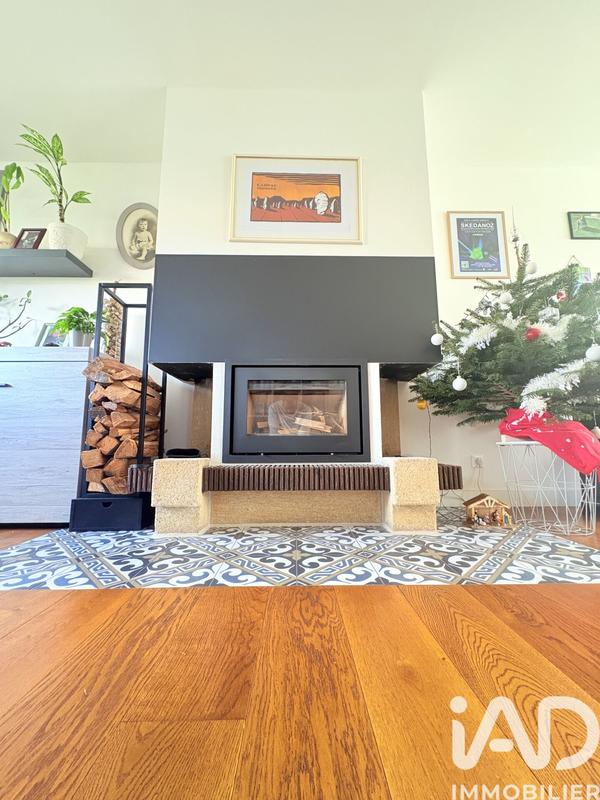 Maison - 99 m² - 4 pièces