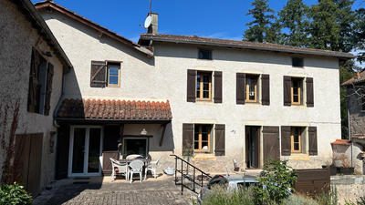 Maison - 180 m² - 8 pièces