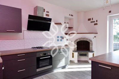 Maison - 94 m² - 4 pièces