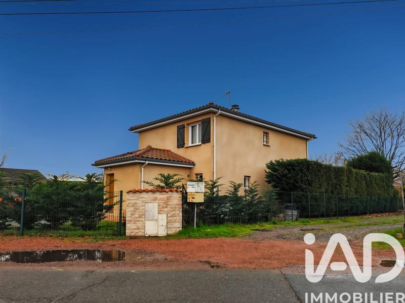 Maison - 99 m² - 4 pièces