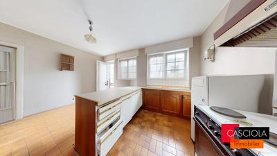Maison - 145 m² - 5 pièces