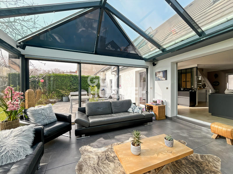 Maison - 149 m² - 6 pièces