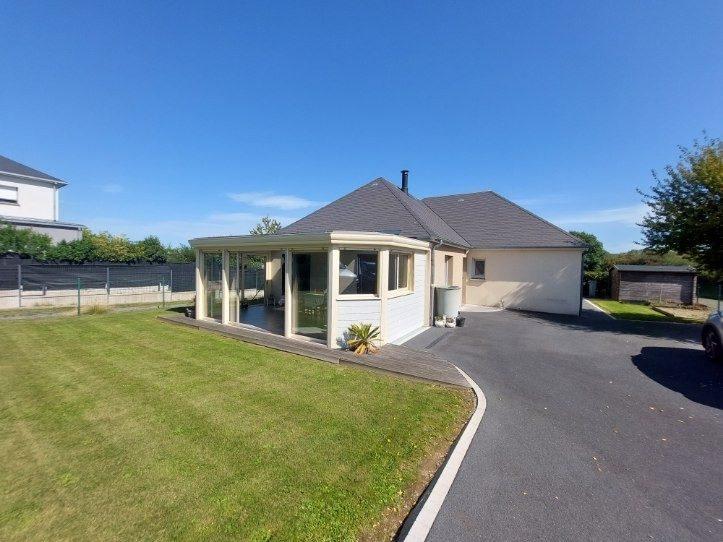 Maison traditionnelle - 132 m² - 6 pièces