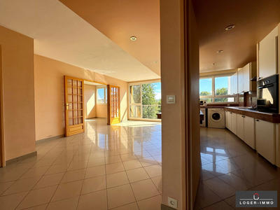 Appartement - 79 m² - 4 pièces