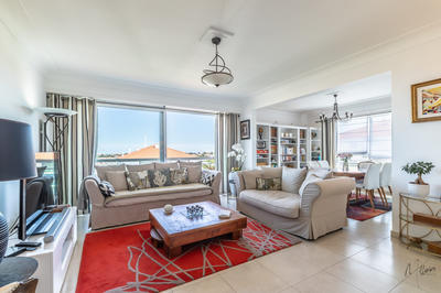 Appartement - 81 m² - 3 pièces