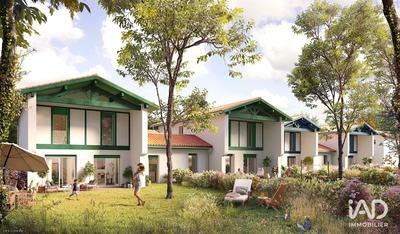 Maison - 80 m² - 4 pièces