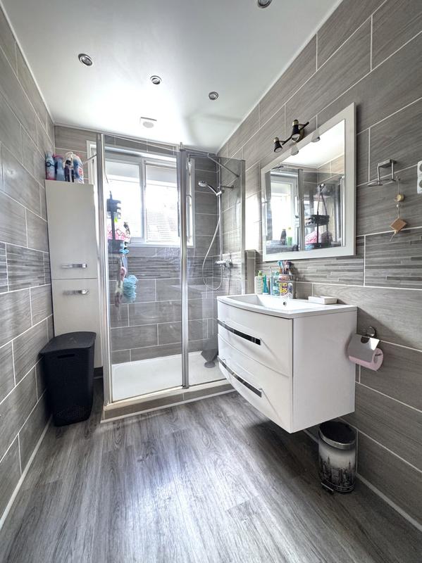 Maison - 165 m² - 7 pièces