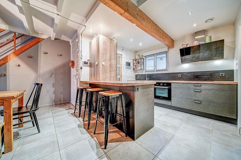 Maison - 110 m² - 4 pièces