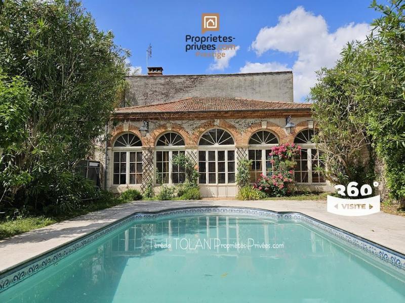 Demeure - 380 m² - 10 pièces