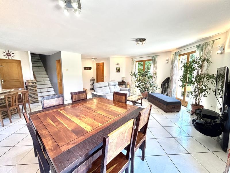 Maison - 120 m² - 6 pièces