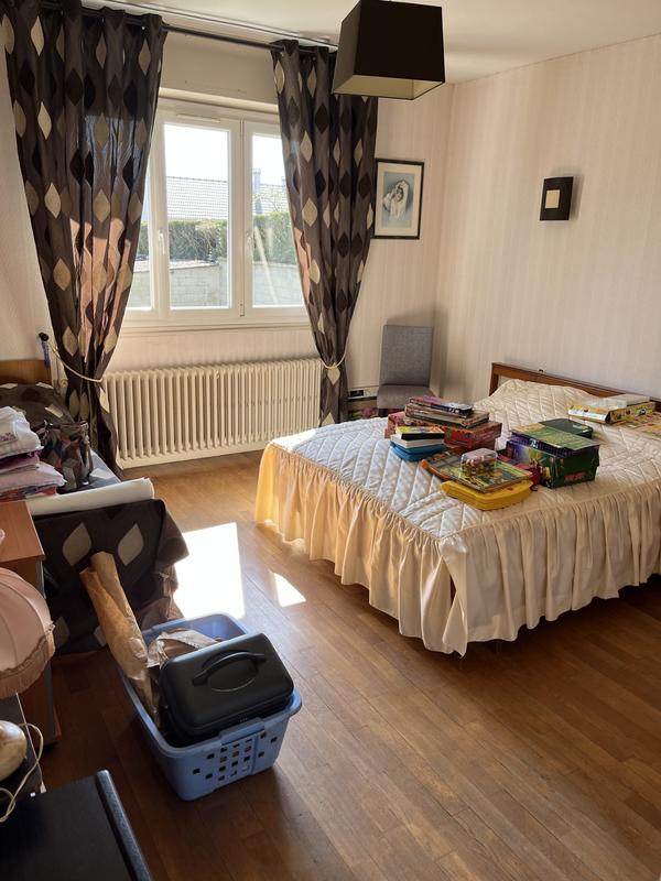 Maison traditionnelle - 149 m² - 6 pièces