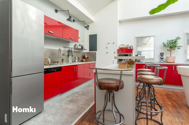 Loft - 130 m² - 5 pièces